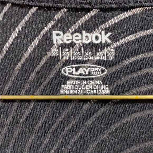 Reebok play dry short sleeve shirt semi sheer swirl design size xs - Picture 2 of 5